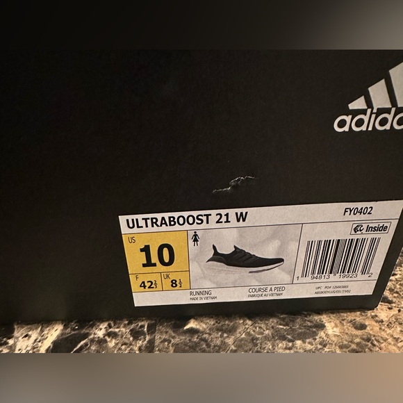 ADIDAS ULTRABOOST 21 BLACK WOMEN’S RUNNING SNEAKER WITH BOX. (10) - Picture 2 of 13